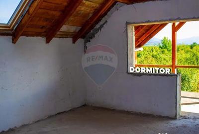 Casă cu 4 camere cu Teren 972 Mp în Merișor - 12