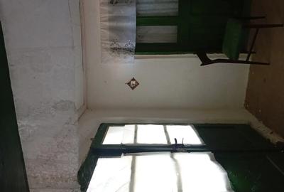 Casă cu 4 camere în Central - 3