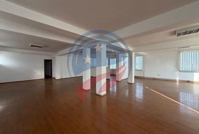 Spațiu comercial, de 730 mp, în Brestei
