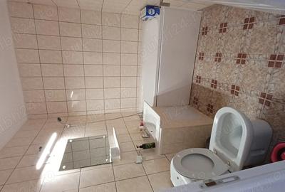 Apartament cu 3 camere decomandat în Târgu Cucu - 2