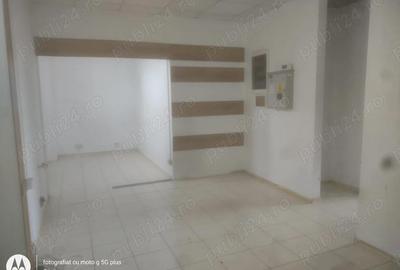 Spațiu comercial, de 86 mp, în Delfinariu - 2