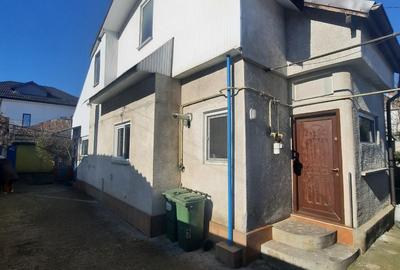 Casă individuală cu 4 camere cu Canalizare în Gara Veche - 1