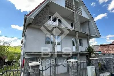 Casa spatioasa pe 3 nivele - Sigmir - 2
