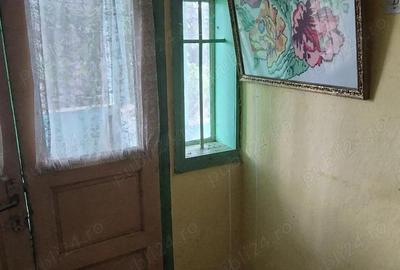 Casă cu 4 camere cu Teren 1048 Mp în Valea Seacă - 2