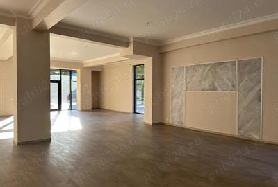 Spațiu comercial, de 161 mp, în Ultracentral - 7