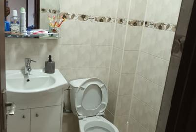 Apartament cu 3 camere semidecomandat în Central - 6