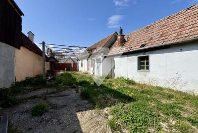 Casă individuală cu 3 camere cu Canalizare în Cristian - 1