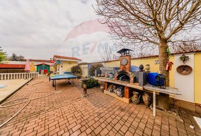 Casă cu 4 camere cu Garaj în Subcetate - 33