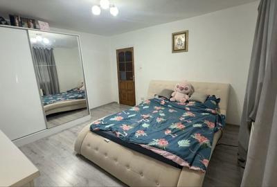 Apartament cu 2 camere decomandat în Micro 4 - 3