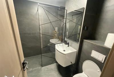Spațiu comercial, de 60 mp, în Decebal - 7