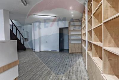 Apartament cu 4 camere de vanzare in zona Bartolomeu - 1