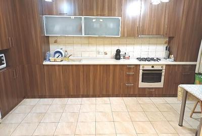 Vanzare Casa  - Vila - Prelungirea Ghencea - Margelelor - teren 300mp -  240000E - 9