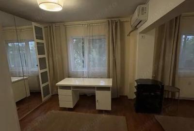 Apartament cu 3 camere semidecomandat, mobilat în Sălaj - 12