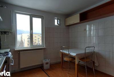 Apartament cu 2 camere decomandat în Tractorul - 6