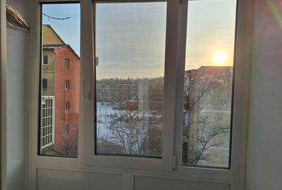 Garsonieră decomandată în Nicolina - 7