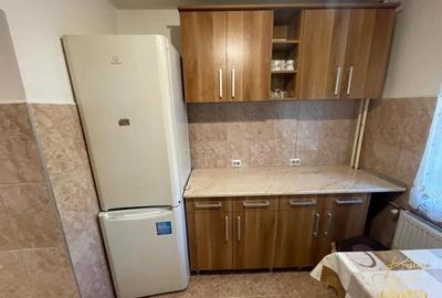 Apartament cu 3 camere de inchiriat str. Penes Curcanu - Nufarul - 7