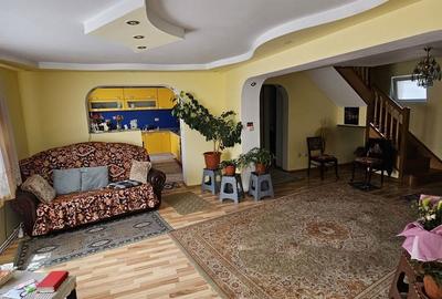 Casă cu 4 camere cu Teren 368 Mp în Coman - 3
