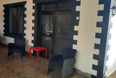 Casă cu 5 camere cu Teren 263 Mp în Radu Negru - 4