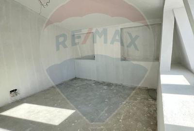 Apartament cu 4 camere decomandat în P-ța Alba Iulia - 12