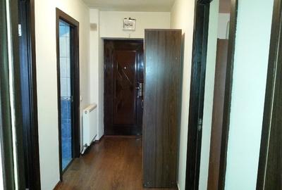 Proprietar INCHIRIEZ ap.2 camere Valea Furcii - Drumul Taberei sector 6 - 3