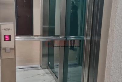 Apartament cu 2 camere decomandat în Apărătorii Patriei