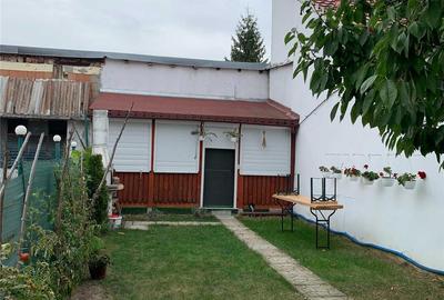 Casă cu 3 camere în Central - 5