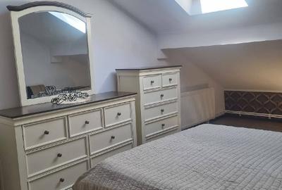 Apartament cu 4 camere circular în Trivale - 2