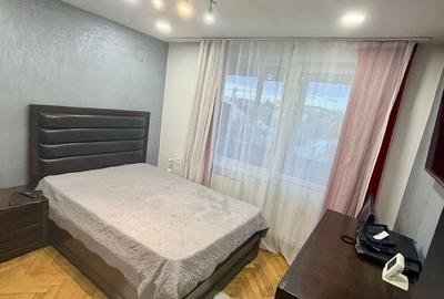 Apartament cu 3 camere decomandat în Tudor - 10