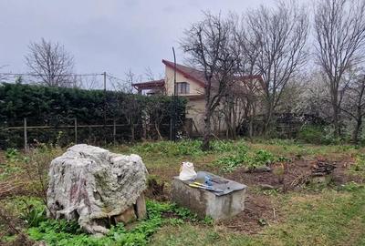 Teren de 1900 mp, în Central - 1