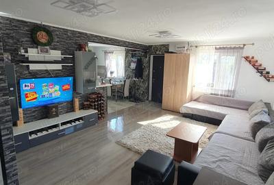 Vand casa 3 camere, 2 bai, 80 m , teren 350 m , foisor - 6