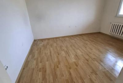 Apartament cu 3 camere decomandat în Central - 8