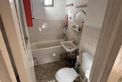 Apartament cu 2 camere decomandat în Fetești-Gară - 3