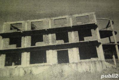 Casă cu Teren 4500 Mp în Crăcăoani - 4