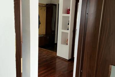 Ap. cu 3 cam , langa parc ,decomadat, et.3 - 1