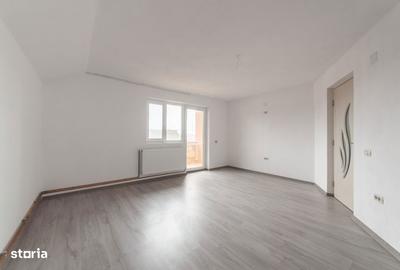 Casă cu 5 camere cu Garaj în Călinești - 1