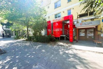 Spațiu comercial, de 58 mp, în Central - 8