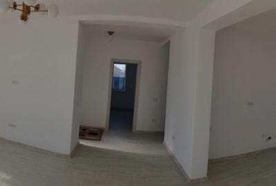 Casă cu 3 camere în Sânpetru - 1