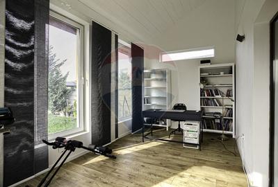 Casa la cheie, 5 camere, panouri fotovoltaice - VIA CARMINA - 27