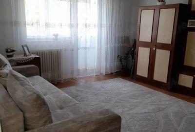 Apartament cu 3 camere decomandate - 2