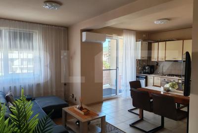 Apartament cu 3 camere semidecomandat în Central