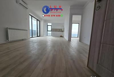 Apartament cu 2 camere semidecomandat în E3 - 8