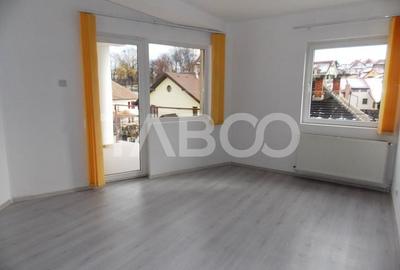 Spatiu pentru birouri de inchiriat cu utilitati incluse in Strand - 1