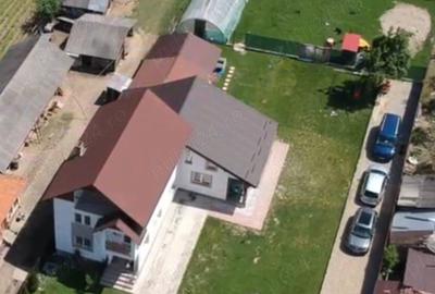 Casa de vanzare cu teren Casa de vanzare cu teren - 2