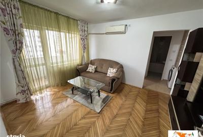 Apartament cu 2 camere semidecomandat în Cetate
