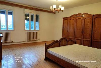 Raritate la vanzare, casa in cartierul Functionarilor