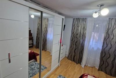 Casă cu 4 camere cu Teren 432 Mp în Central - 10