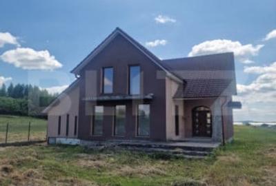 Casă cu 4 camere cu Teren 5600 Mp în Central - 9
