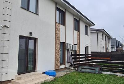 Duplex cu 4 camere cu Teren 260 Mp în Berceni