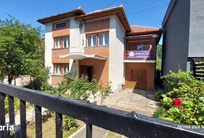Casă cu 4 camere cu Teren 288 Mp în Ultracentral - 2