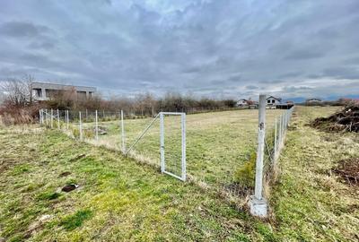 Teren Construcții intravilan de 1350 mp, în Sânpetru